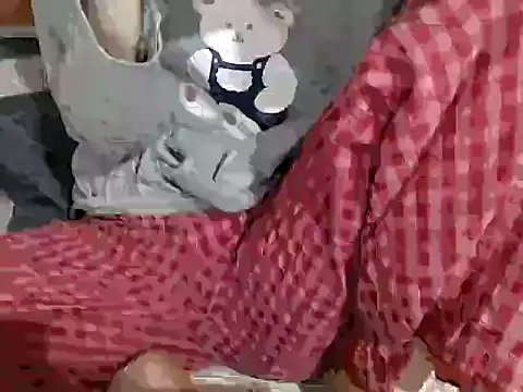 Maika 2k online show from 12/21/25, 03:13