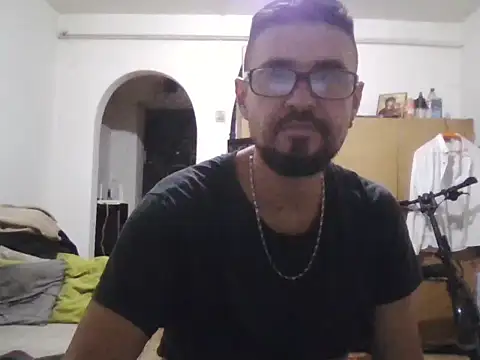 cornel4321 online show from 12/05/25, 05:20