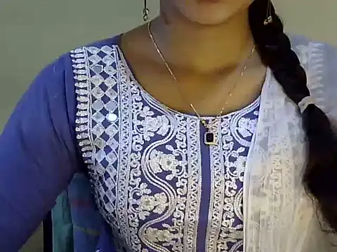 Snapshot of Shab_M chatting on 07/28/26, 11:17 Shab M online show from 07/28/26, 11:17