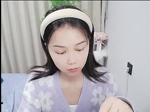 Snapshot of mili923 chatting on 01/19/26, 07:23 mili923 online show from 01/19/26, 07:23