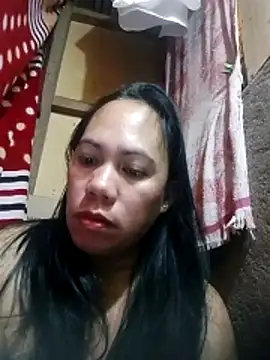 Snapshot of sweet_candy52 chatting on 12/05/25, 07:43 sweet candy52 online show from 12/05/25, 07:43