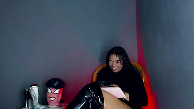 SusaanPonce online show from 01/06/26, 12:47