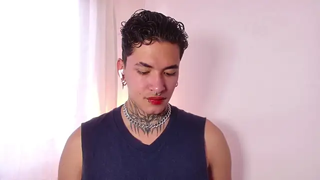 AlecBanne online show from 01/11/26, 07:41