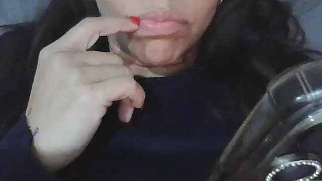 Snapshot of Bambolinastella chatting on 12/18/25, 07:42 Bambolinastella online show from 12/18/25, 07:42