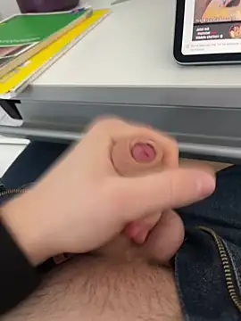 hannes256102 online show from 02/04/26, 09:15