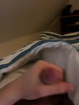 hannes256102 online show from 04/03/26, 09:24