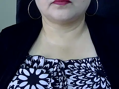 Snapshot of Soniya_Sha chatting on 05/25/26, 06:52 Soniya Sha online show from 05/25/26, 06:52