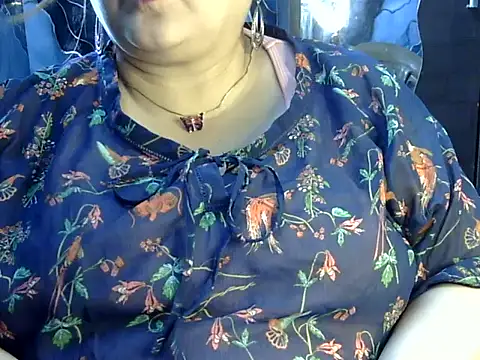 Snapshot of Soniya_Sha chatting on 07/03/26, 11:16 Soniya Sha online show from 07/03/26, 11:16