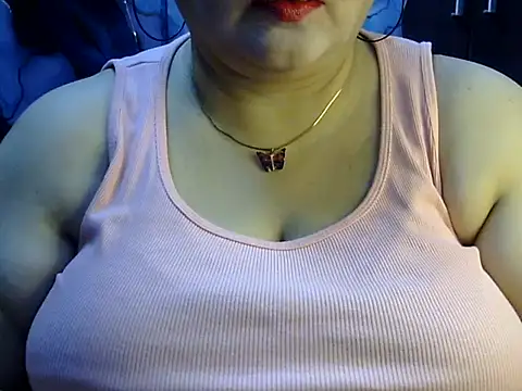 Snapshot of Soniya_Sha chatting on 08/05/26, 03:15 Soniya Sha online show from 08/05/26, 03:15