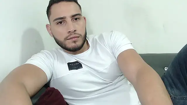 Seank Noszka online show from 12/14/25, 08:13