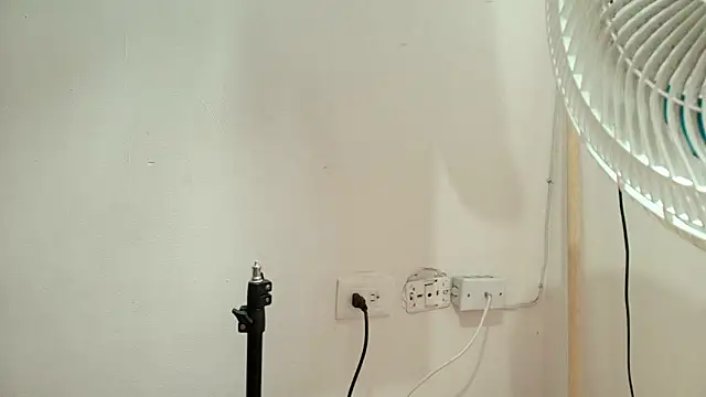 Elizabetth Roman online show from 02/15/26, 09:44