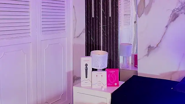 Snapshot of BellaHarpeer chatting on 02/15/26, 07:51 BellaHarpeer online show from 02/15/26, 07:51