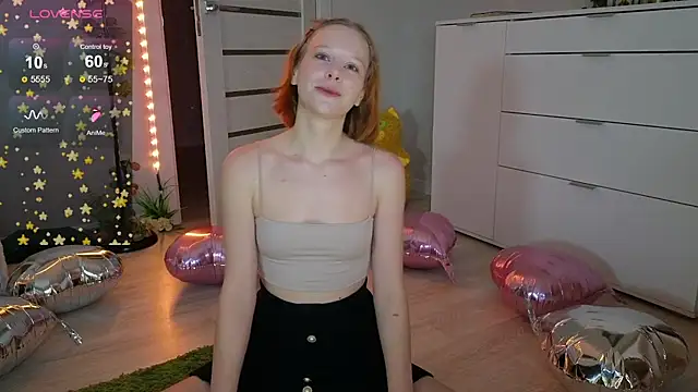 Lace Thrill online show from 05/06/26, 11:32