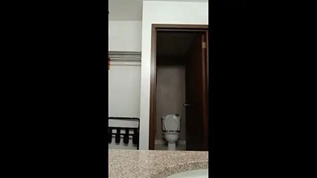 iLOVETRAY96 online show from 01/07/26, 03:03