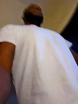 iLOVETRAY96 online show from 02/22/26, 01:42