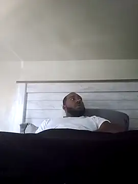 iLOVETRAY96 online show from 02/26/26, 07:24