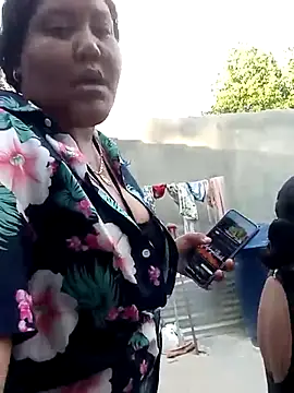 VaneandRossy online show from 01/17/26, 09:40