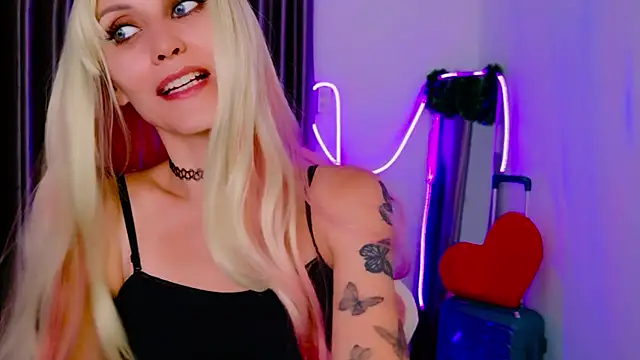 betty xoxoo online show from 02/11/26, 11:04