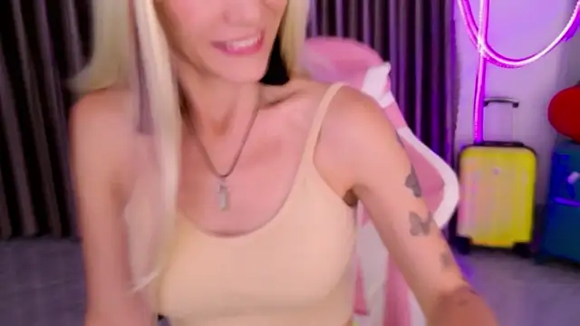 betty xoxoo online show from 03/12/26, 12:00