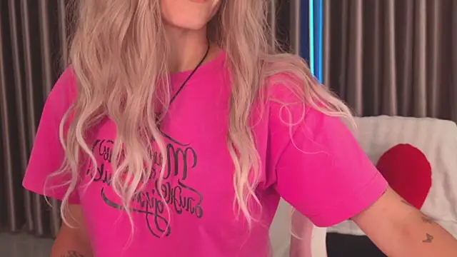 betty xoxoo online show from 04/25/26, 12:19