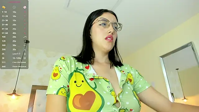 VENUSGREYS1 online show from 05/28/26, 12:02