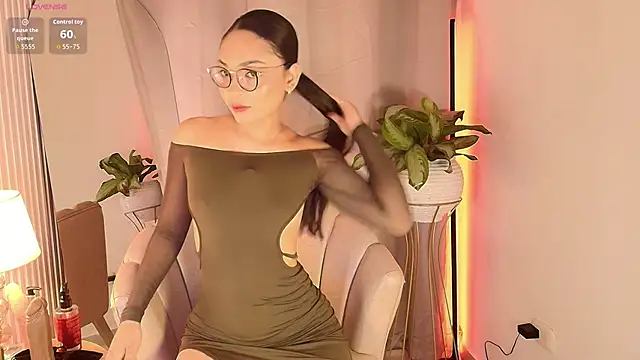 Mia mystic  online show from 02/13/26, 12:34