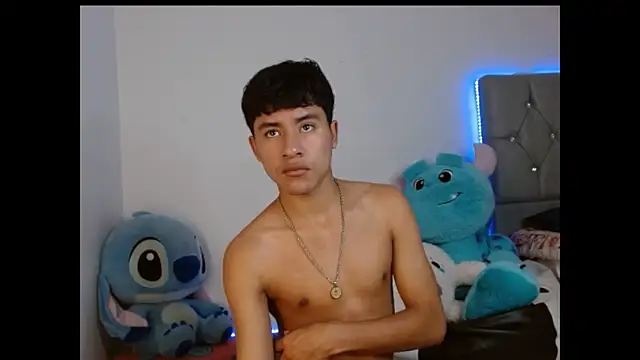 Sebas Ross04 online show from 03/04/26, 09:32