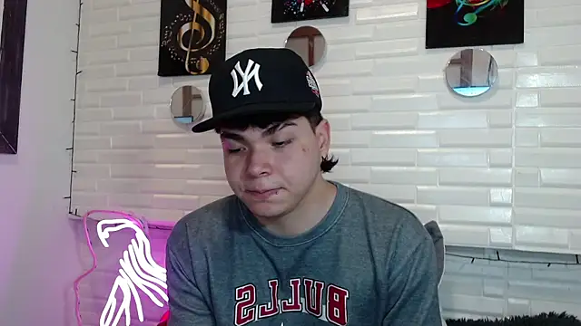 Dylan fooxx online show from 12/20/25, 07:32