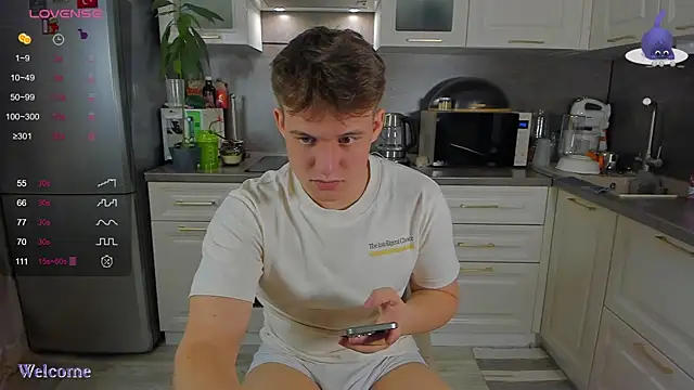 fruitninjaga online show from 12/17/25, 10:54