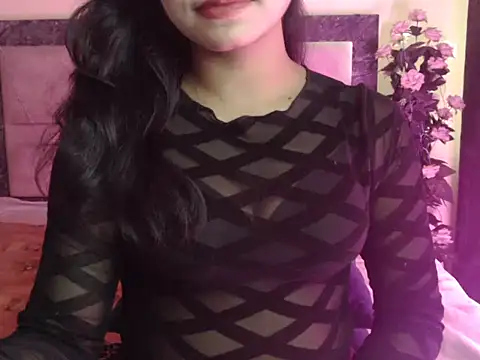 Lola Bebe online show from 04/18/26, 05:00