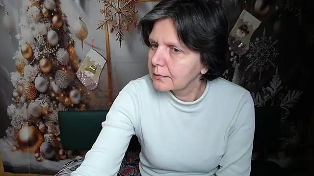 LunaDobra online show from 01/14/26, 06:02