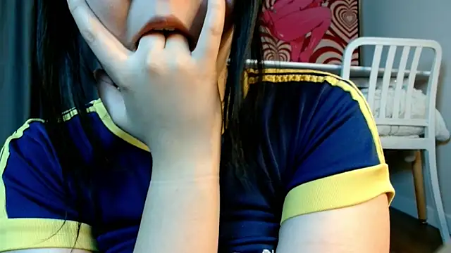 minji snow online show from 04/03/26, 12:58