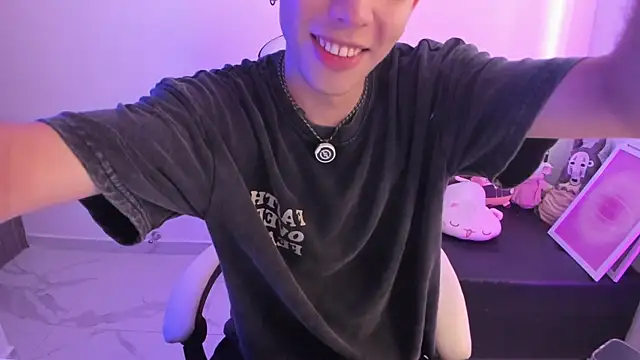 Jasson    online show from 12/15/25, 02:21