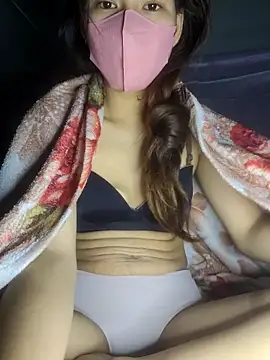 polly chan online show from 12/15/25, 04:44