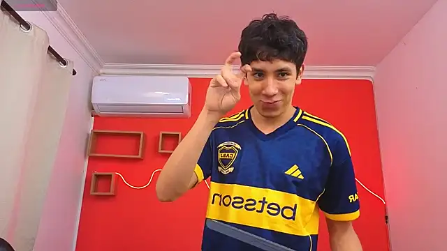 Neo Twink online show from 04/17/26, 07:06