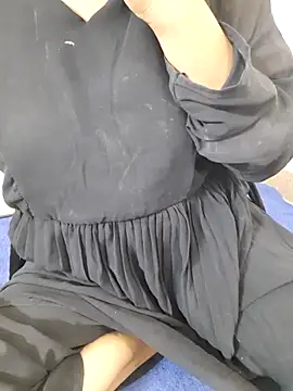 Riya rani8 online show from 04/21/26, 05:06