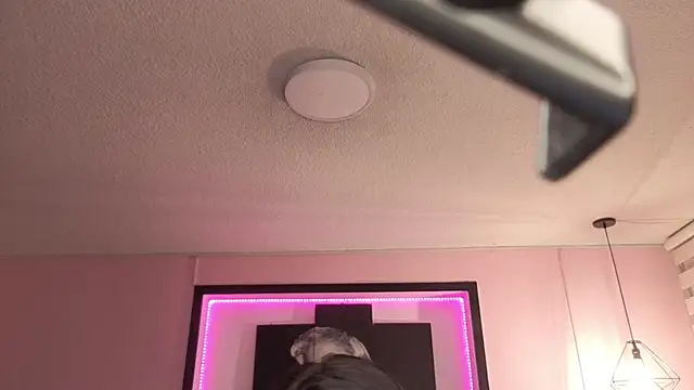 Sara valderrama  online show from 03/04/26, 12:33