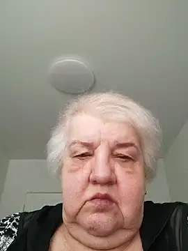 HapinessLovee online show from 02/22/26, 09:19