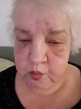 HapinessLovee online show from 03/03/26, 09:48