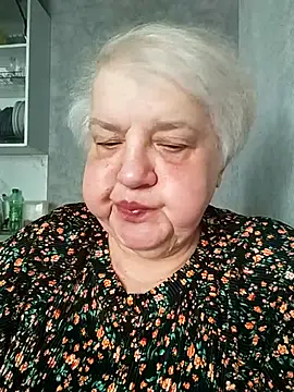 HapinessLovee online show from 05/15/26, 07:15