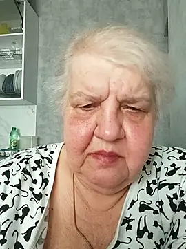 HapinessLovee online show from 05/17/26, 11:17