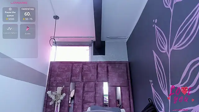 Kiara Fox   online show from 03/19/26, 08:35