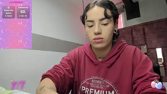 Kiara Fox   online show from 04/14/26, 08:48