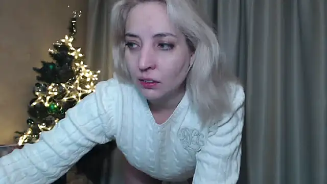 Snapshot of sweetpussy chatting on 01/01/25, 05:11 sweetpussy online show from 01/01/25, 05:11