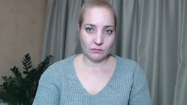 Snapshot of sweetpussy chatting on 01/10/25, 04:20 sweetpussy online show from 01/10/25, 04:20