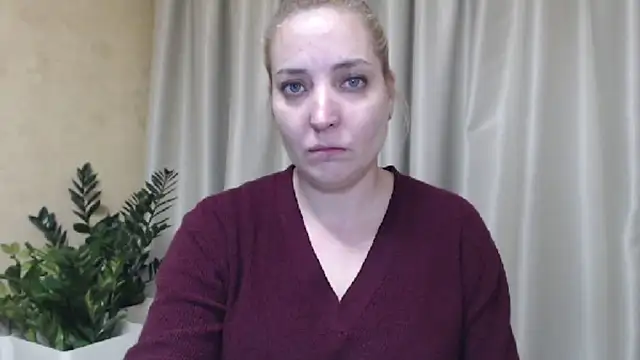 Snapshot of sweetpussy chatting on 01/14/25, 06:38 sweetpussy online show from 01/14/25, 06:38
