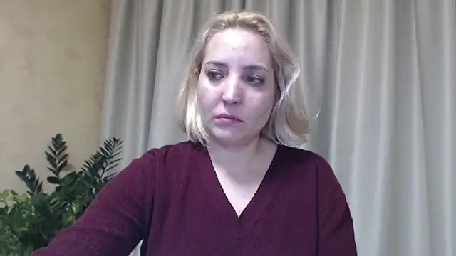 Snapshot of sweetpussy chatting on 01/19/25, 06:00 sweetpussy online show from 01/19/25, 06:00