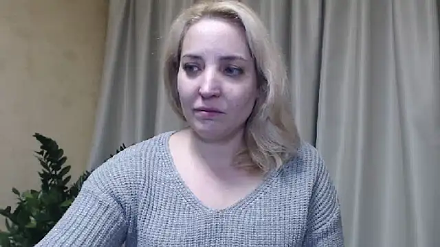 Snapshot of sweetpussy chatting on 02/20/25, 02:13 sweetpussy online show from 02/20/25, 02:13