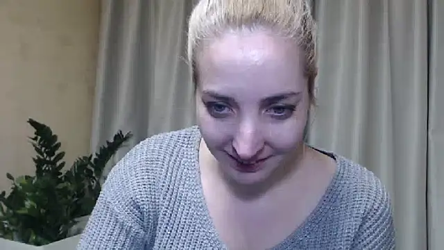 Snapshot of sweetpussy chatting on 02/22/25, 05:35 sweetpussy online show from 02/22/25, 05:35
