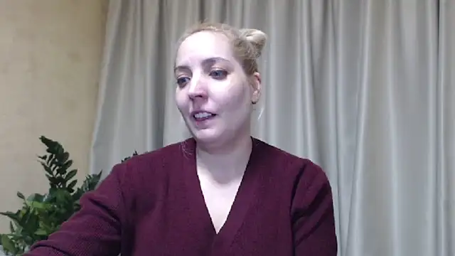 Snapshot of sweetpussy chatting on 03/11/25, 04:18 sweetpussy online show from 03/11/25, 04:18